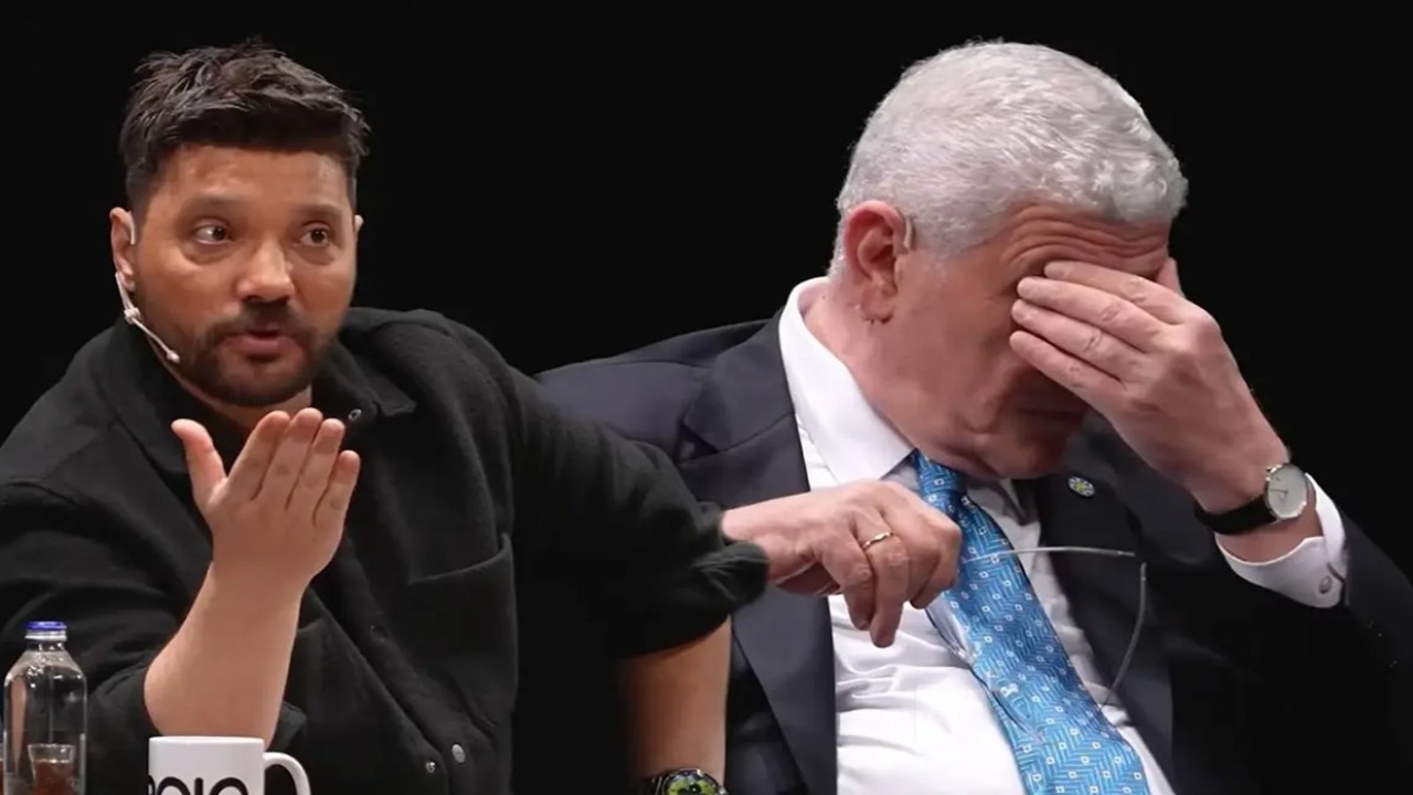 Mevzular Açık Mikrofon’da Duygusal Anlar: İzleyici Babasının Vefat Haberini Aldı